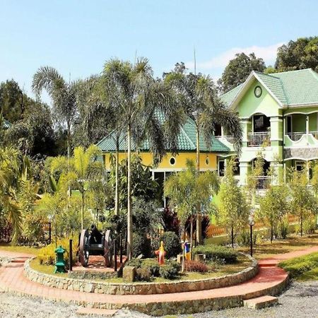 Dureme Mansion Hotel And Resort Castillejos Exterior foto