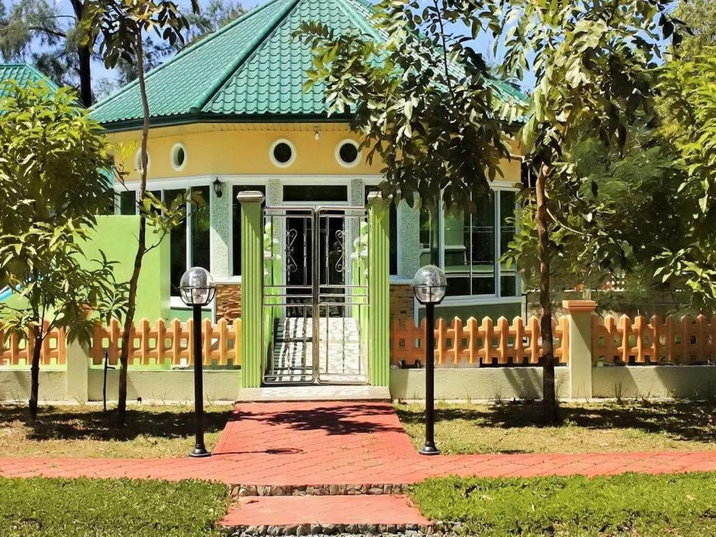 Dureme Mansion Hotel And Resort Castillejos Exterior foto