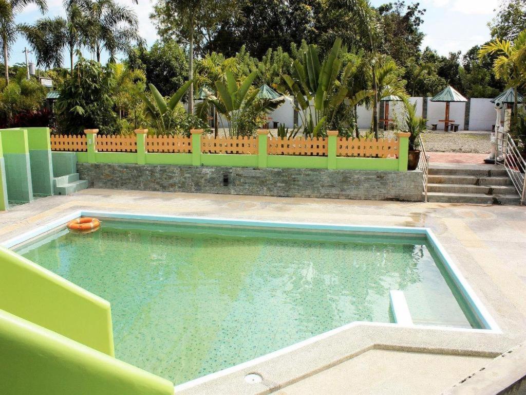 Dureme Mansion Hotel And Resort Castillejos Exterior foto