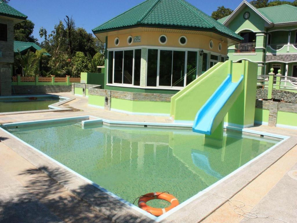 Dureme Mansion Hotel And Resort Castillejos Exterior foto
