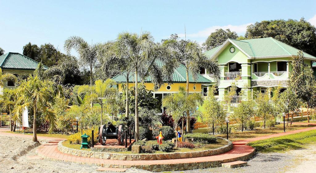Dureme Mansion Hotel And Resort Castillejos Exterior foto