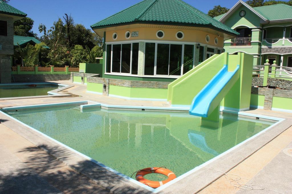 Dureme Mansion Hotel And Resort Castillejos Exterior foto